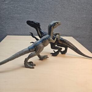 Pair of Jurassic World Dinosaur Figures 2017 Mattel Movable Limbs Action Figure